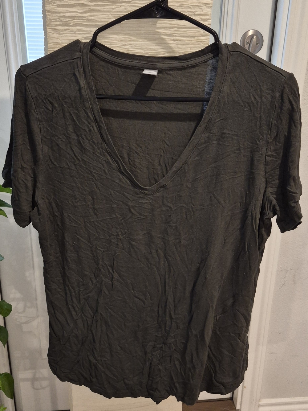 Old Navy Women's Short Sleeve Deep V-Neck Tee - Black